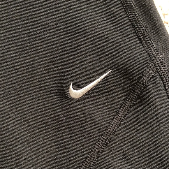 Nike Dri-Fit black crop leggings, size small - Picture 6 of 7